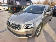 SKODA Octavia Brown 2018