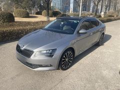 SKODA SUPERB Silver 2017