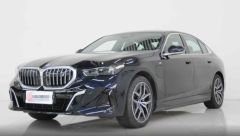 BMW i5 Black 2024