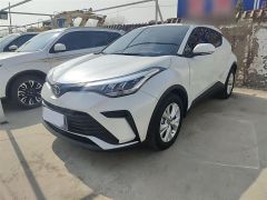 Toyota IZOA White 2022