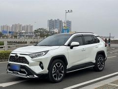Toyota RAV4 White 2019