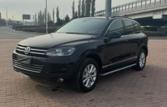 Volkswagen Touareg Black 2013