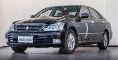 Toyota Signia Black 2005