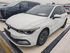 Volkswagen Golf White 2021