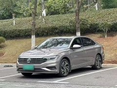 Volkswagen Jetta Brown 2021