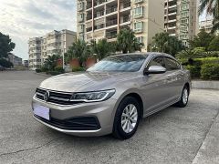 Volkswagen Jetta Yellow 2019