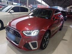 Audi A4L Black 2020