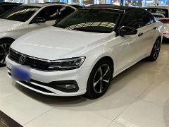 Volkswagen Sagitar White 2019