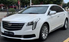 Cadillac XTS White 2017