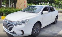 BYD Qin DM White 2017