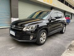 Volkswagen Tiguan Black 2014