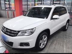 Volkswagen Tiguan White 2011
