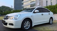 NISSAN Sentra White 2018