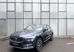 VOLVO XC60 Blue 2024