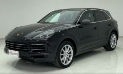 PORSCHE Cayenne Black 2019