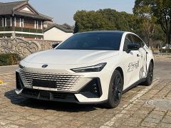 Changan UNI-V White 2022