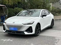 Changan UNI-V White 2022