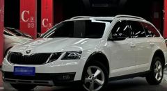 SKODA Octavia White 2019