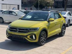 Volkswagen T-Roc Yellow 2023