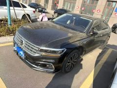 Volkswagen Phideon Black 2021