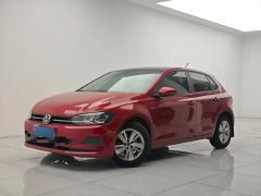 Volkswagen Polo Red 2021