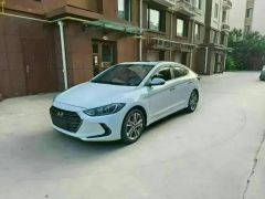 Hyundai Elantra White 2016