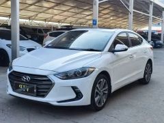 Hyundai Elantra White 2016