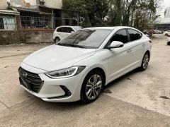 Hyundai Elantra White 2016