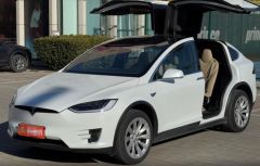 Tesla Model White 2018