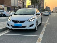Hyundai Elantra White 2016