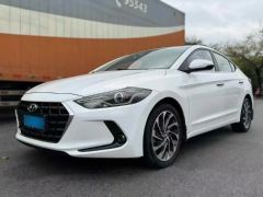 Hyundai Elantra White 2019