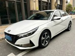 Hyundai Elantra White 2022