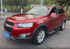 Chevrolet Captiva Red 2013