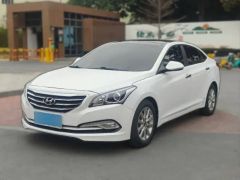 Hyundai Mistra White 2014