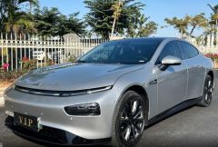 Xpeng P7 Silver 2021