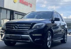 Benz M Black 2012