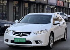 Honda Spirior White 2012