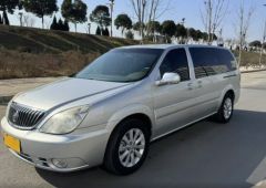 Buick GL8 Silver 2013