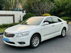 Toyota Camry White 2011