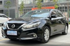 NISSAN Altima Black 2016