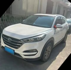 Hyundai Tucson White 2015