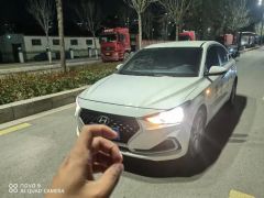 Hyundai Celesta White 2020