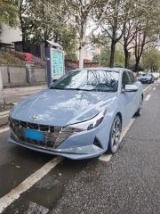 Hyundai Elantra Gray 2021