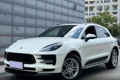 PORSCHE Macan White 2018