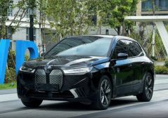 BMW iX Black 2022