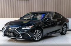 Lexus ES Black 2021