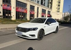 Volkswagen Jetta White 2022