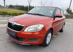 SKODA Fabia Red 2011