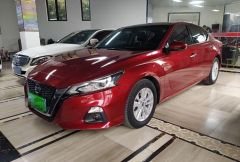 NISSAN Altima Red 2018