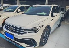 Volkswagen Tiguan Allspace White 2023